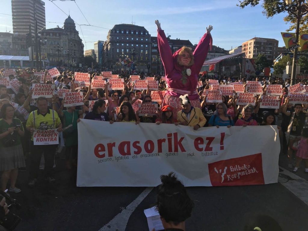 Comunicado de Bilboko Konpartsak, en respuesta a las agresiones sexistas en Aste Nagusia: ¡Mostraremos los dientes a los agresores!